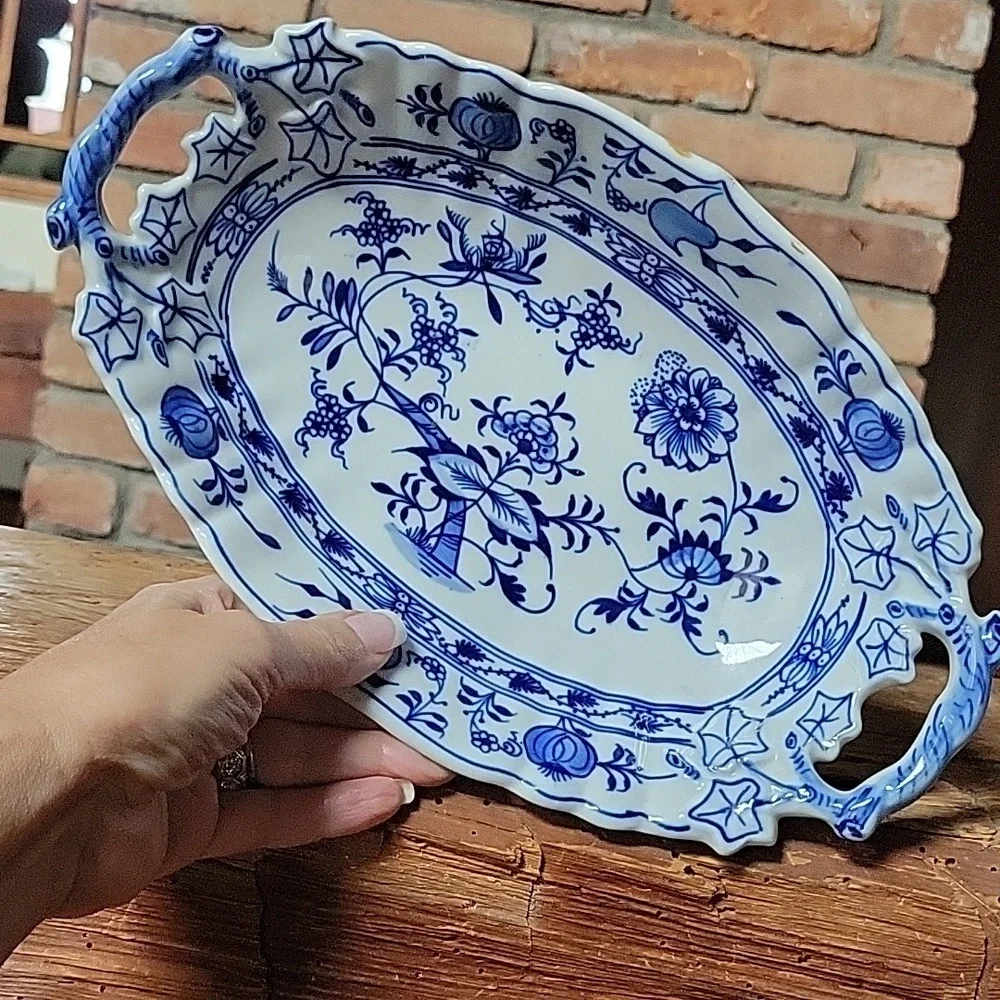MEISSEN BLUE ONION 12